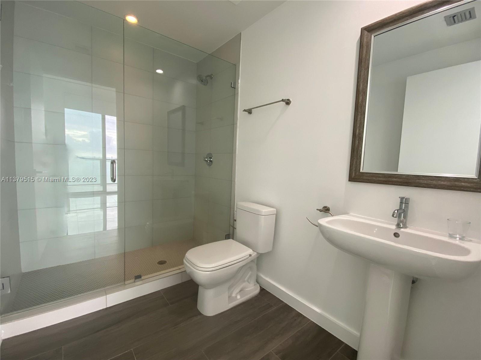2900 NE 7th Ave # 2905