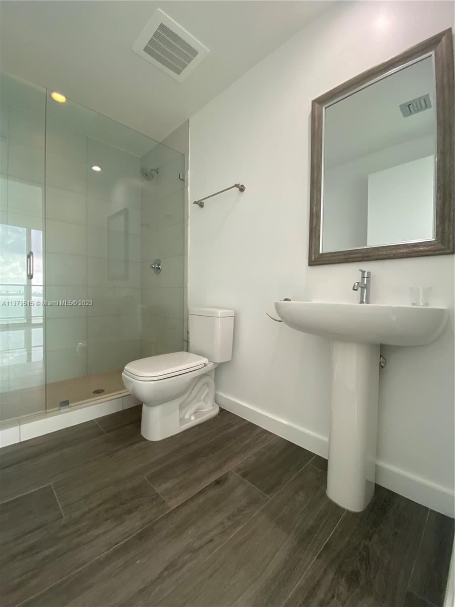 2900 NE 7th Ave # 2905