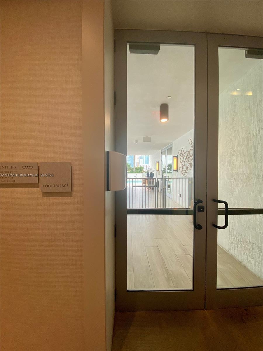 2900 NE 7th Ave # 2905