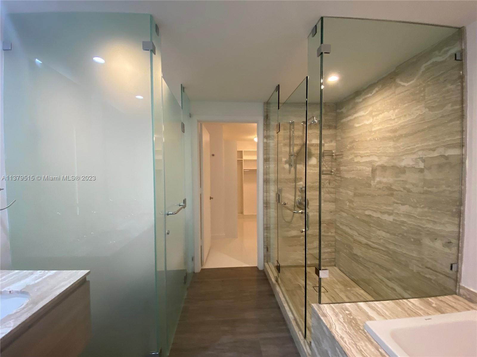 2900 NE 7th Ave # 2905