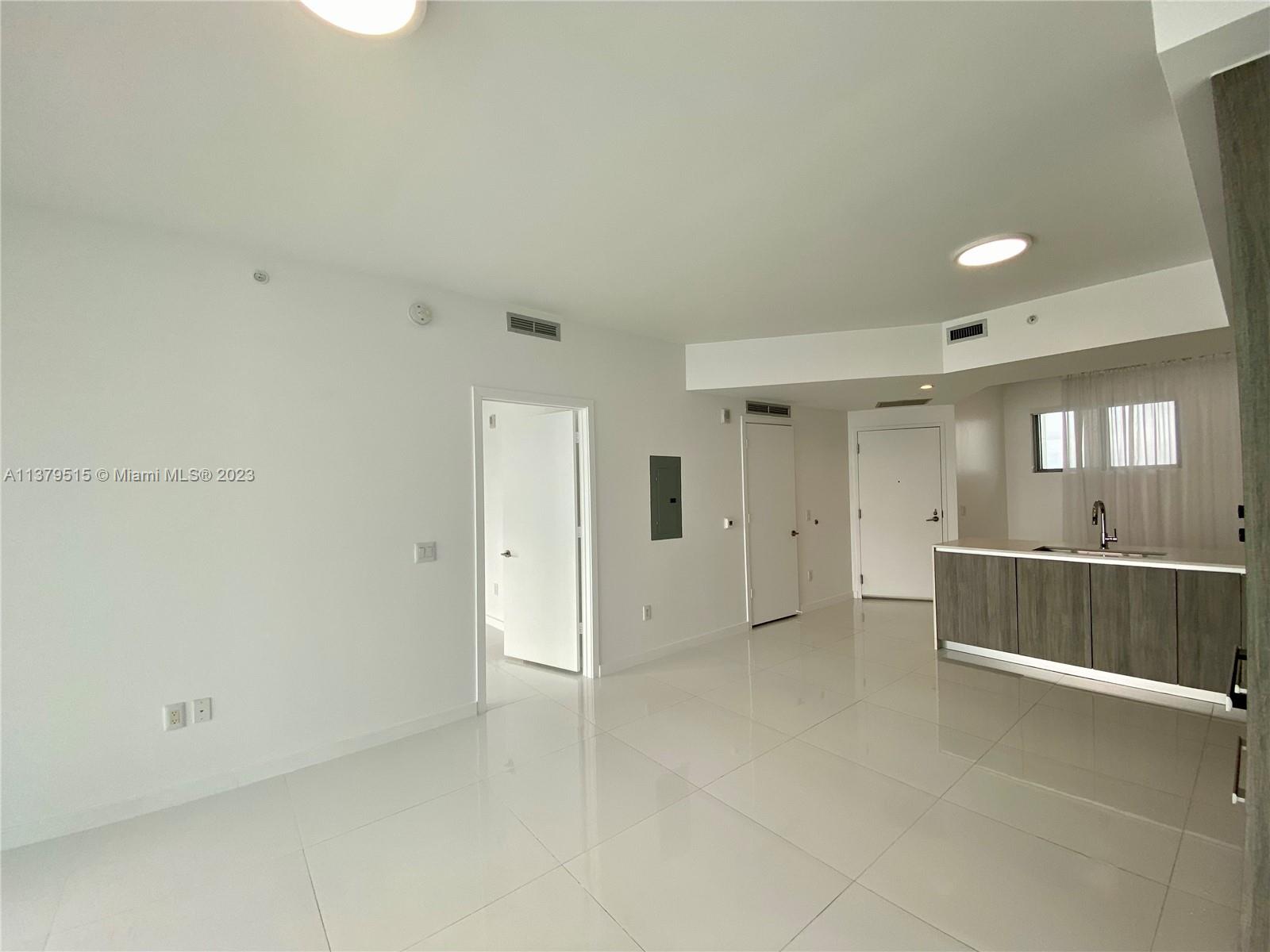 2900 NE 7th Ave # 2905