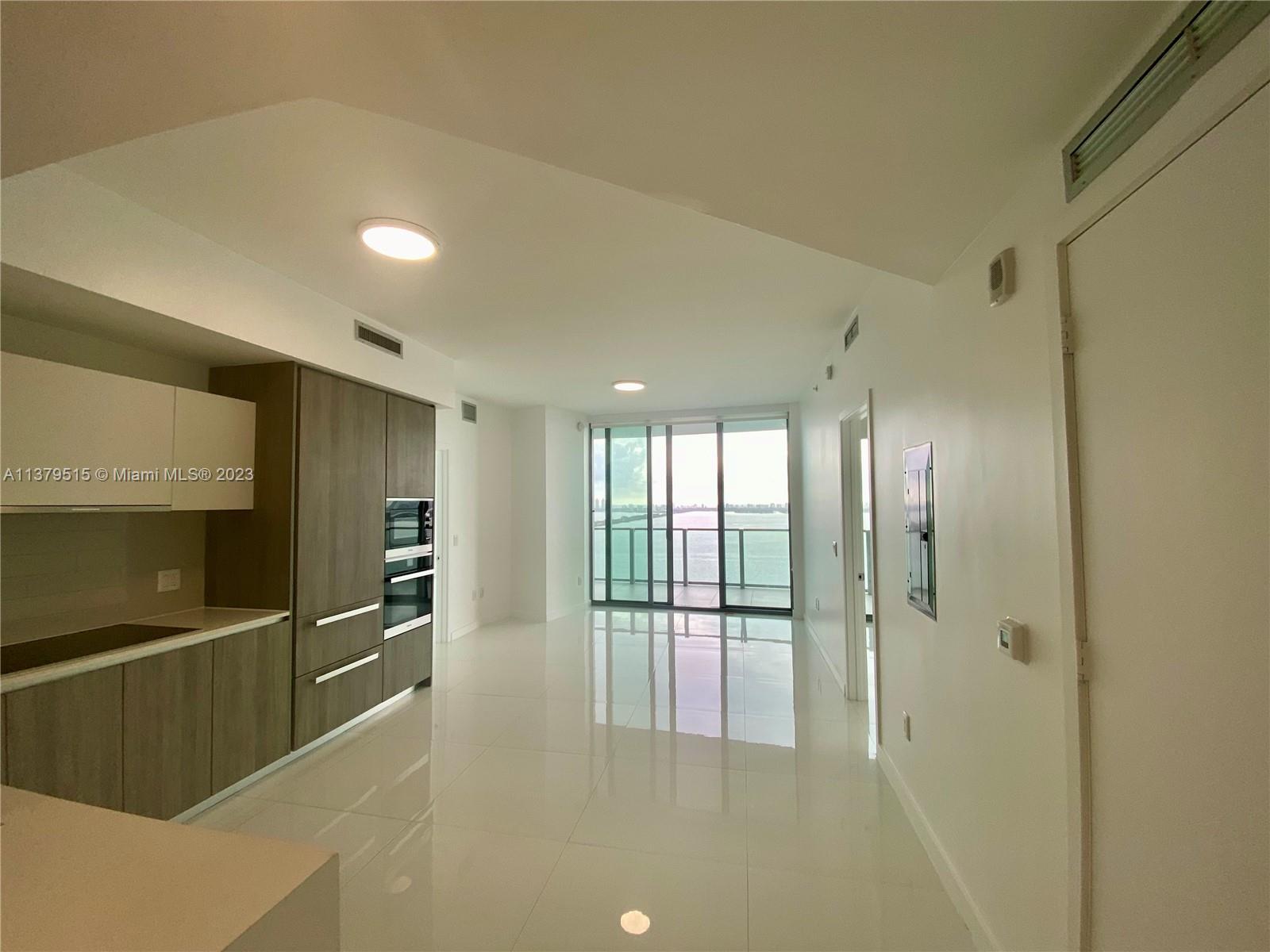 2900 NE 7th Ave # 2905
