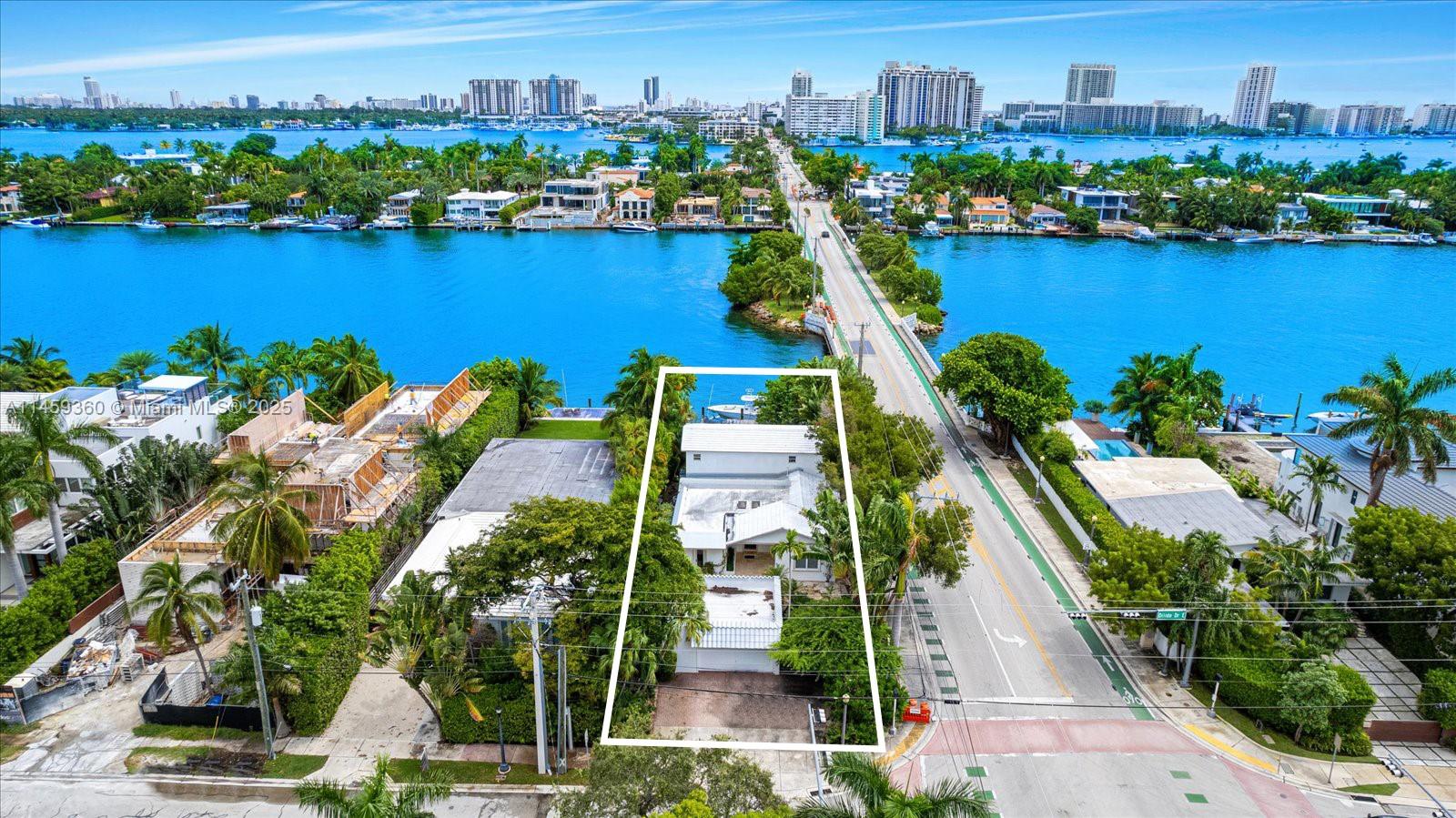 433 E Dilido Dr