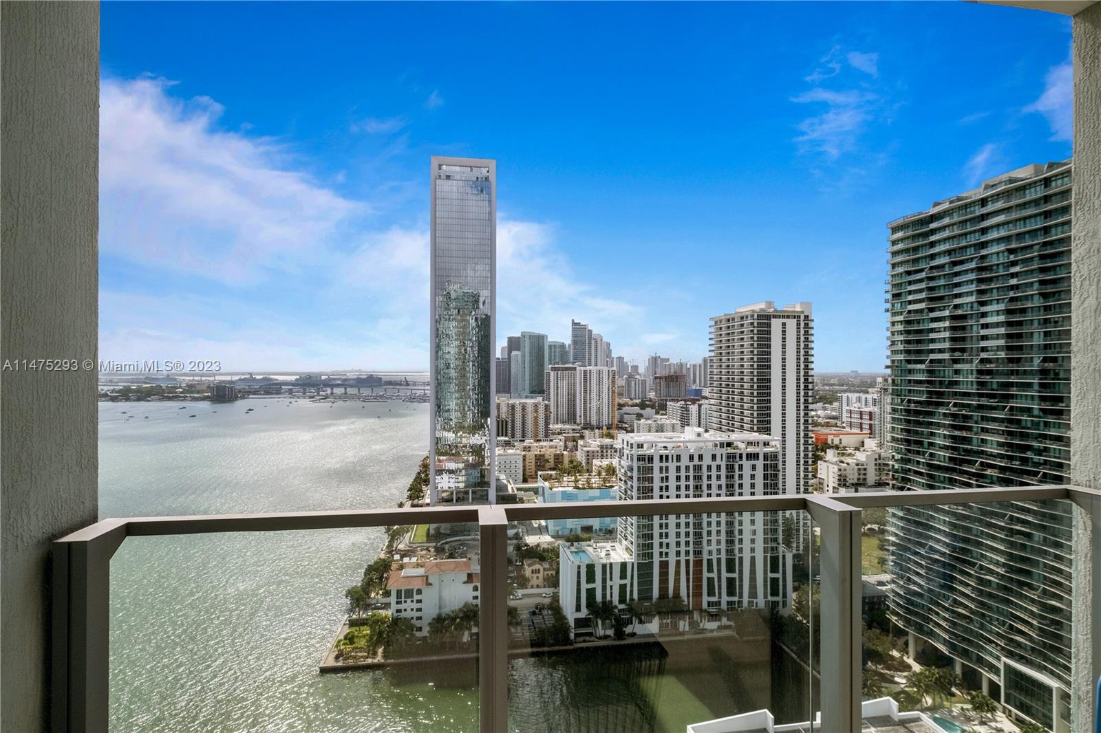 2900 NE 7th Ave # 2807