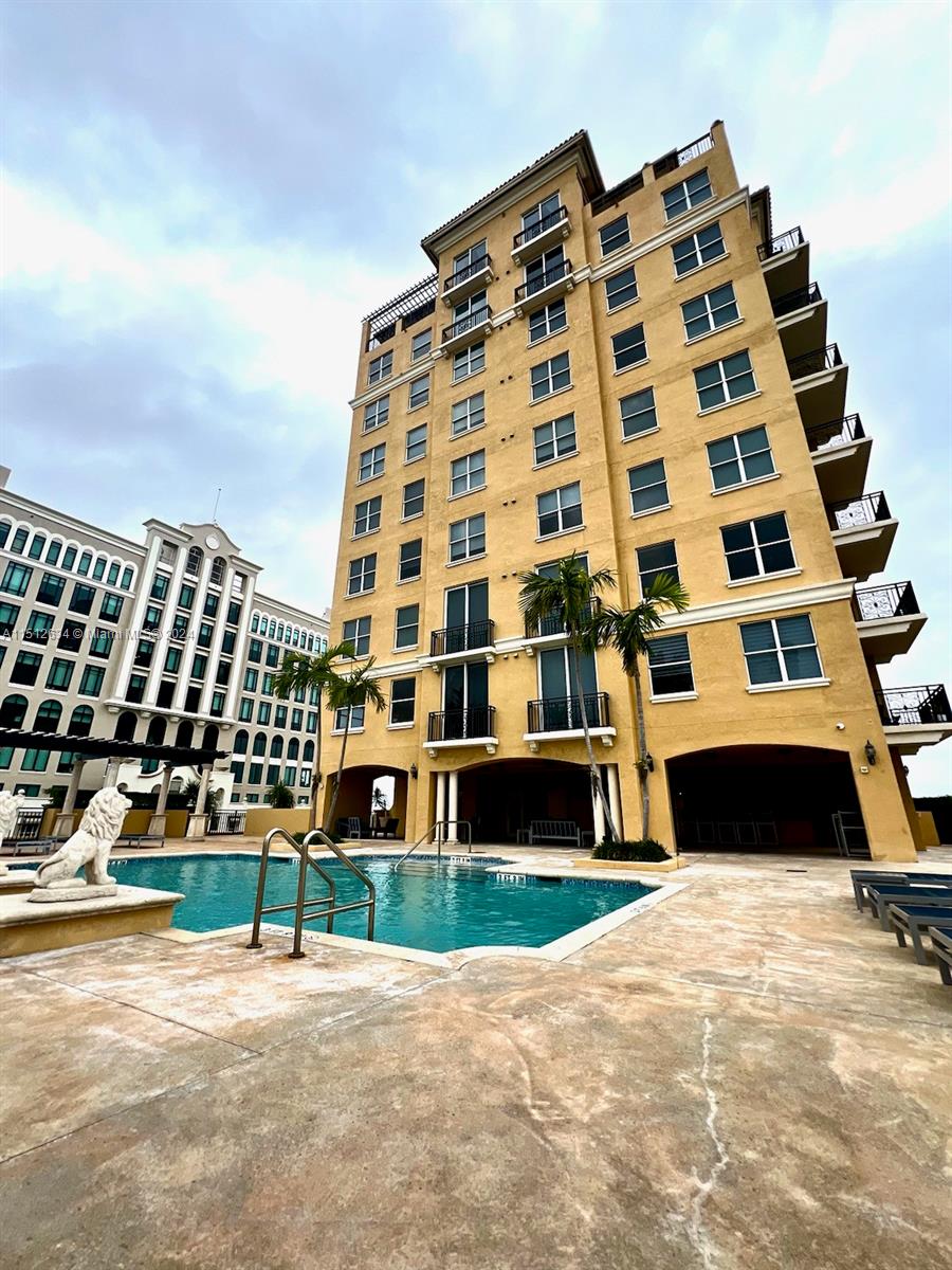 1607 Ponce De Leon Blvd # 8D
