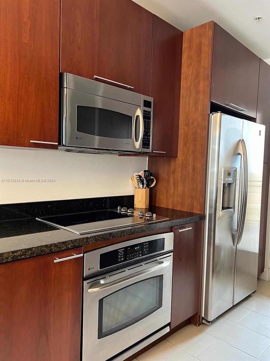 1607 Ponce De Leon Blvd # 8D