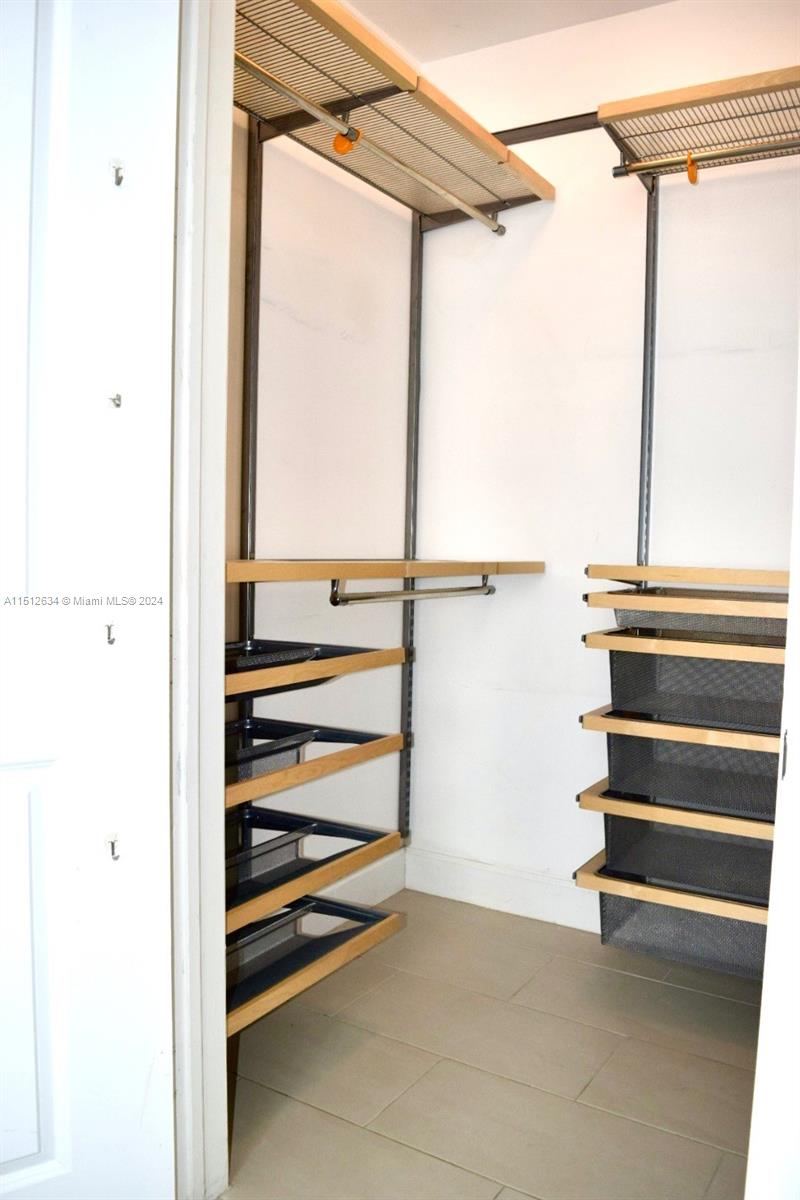 1607 Ponce De Leon Blvd # 8D
