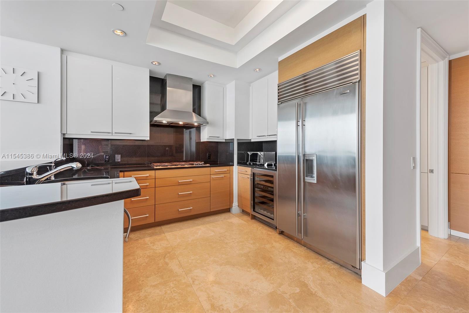 10295 Collins Ave # 2404