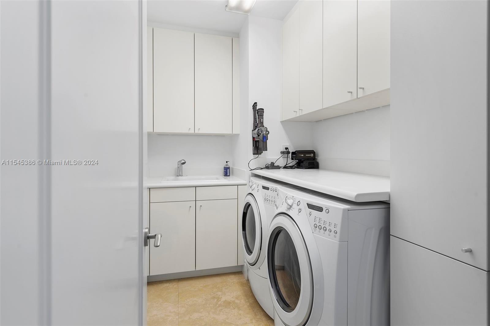 10295 Collins Ave # 2404