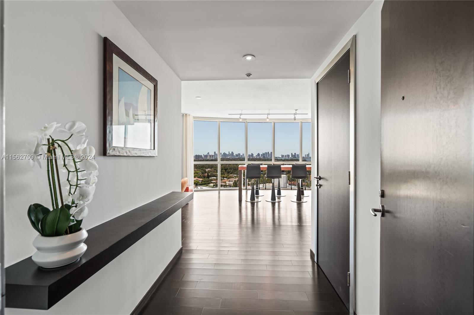 3801 Collins Ave # 1601