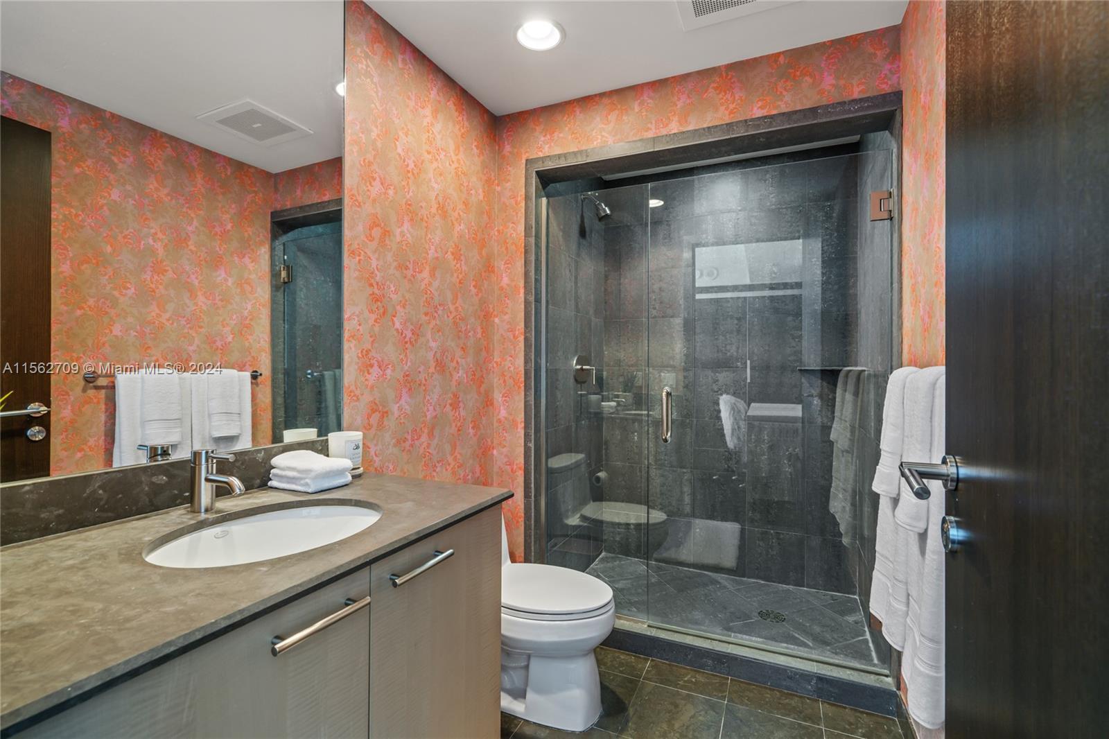 3801 Collins Ave # 1601