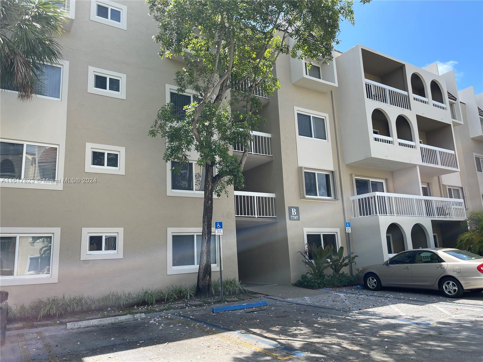 7705 Camino Real # B204