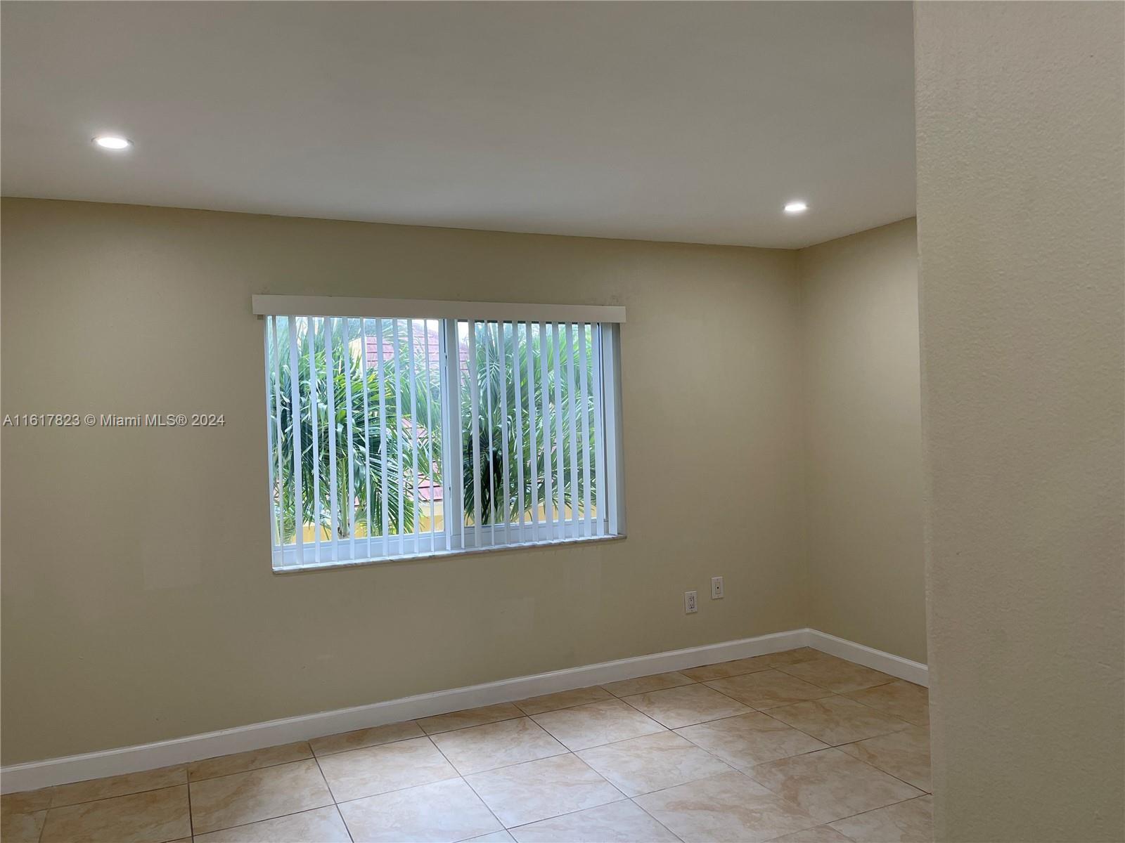7705 Camino Real # B204