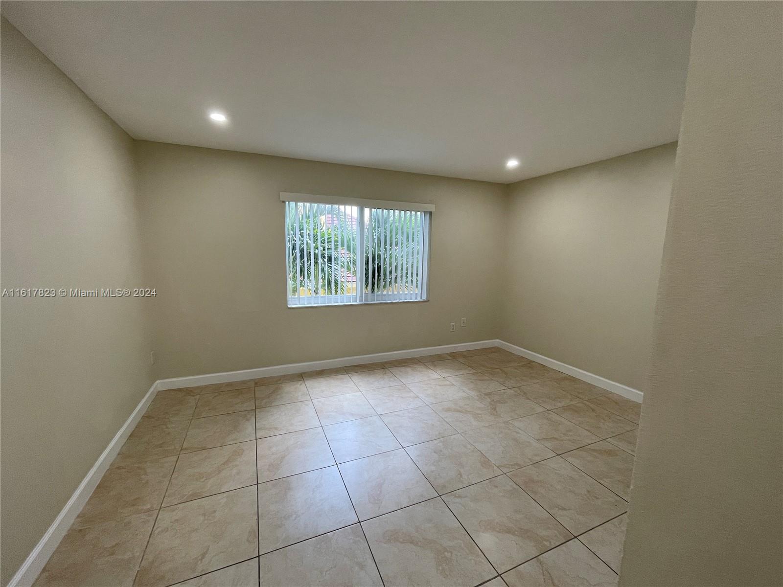 7705 Camino Real # B204