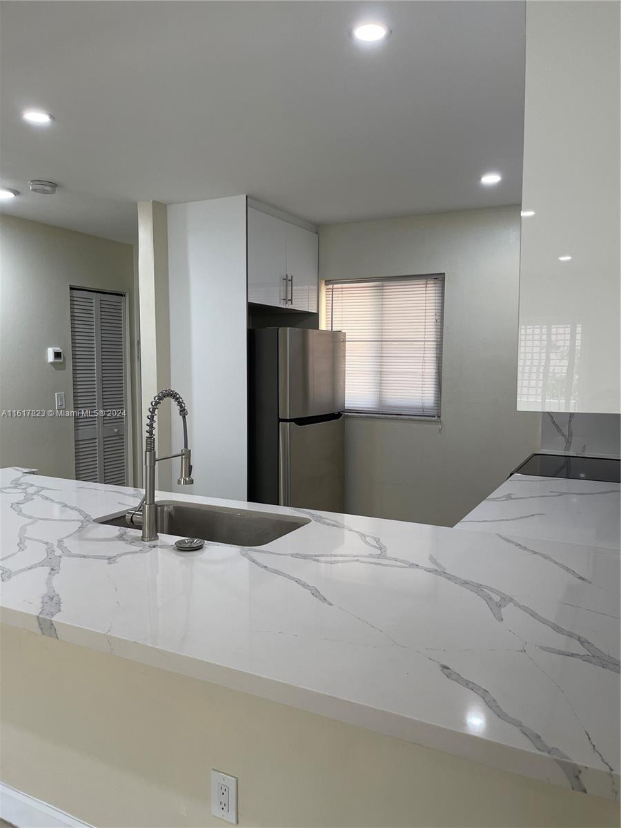 7705 Camino Real # B204