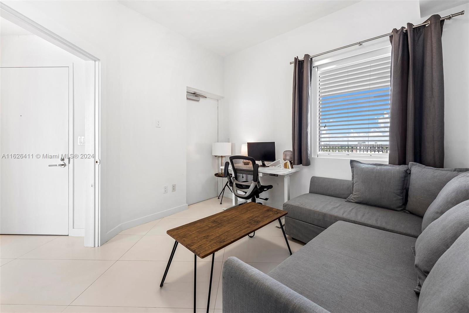 2020 N Bayshore Dr # 1609