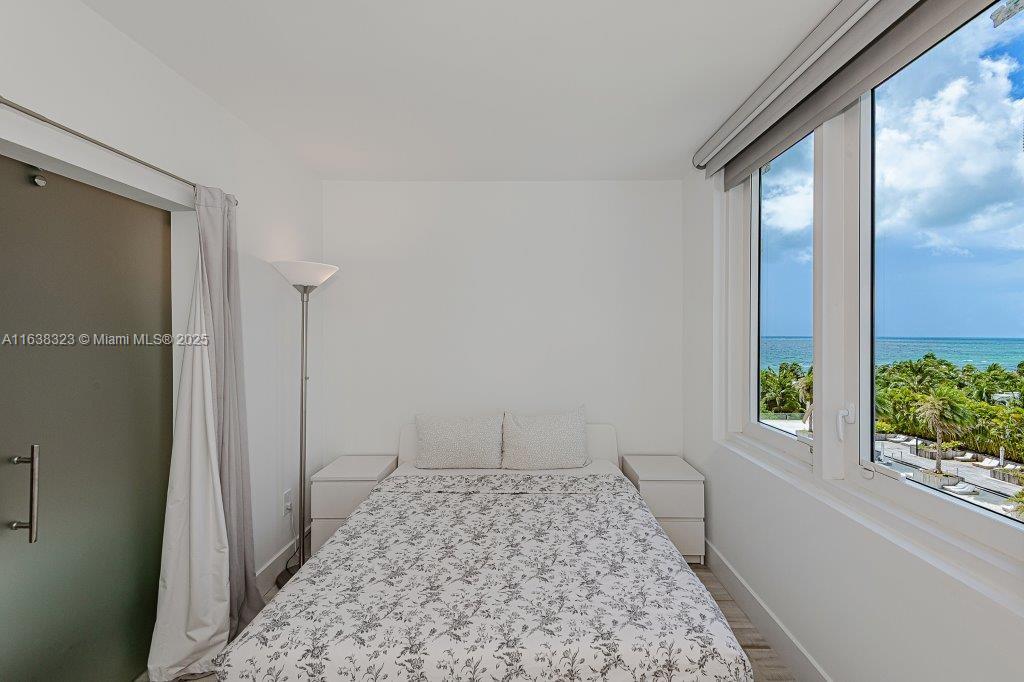 2301 Collins Ave # 604