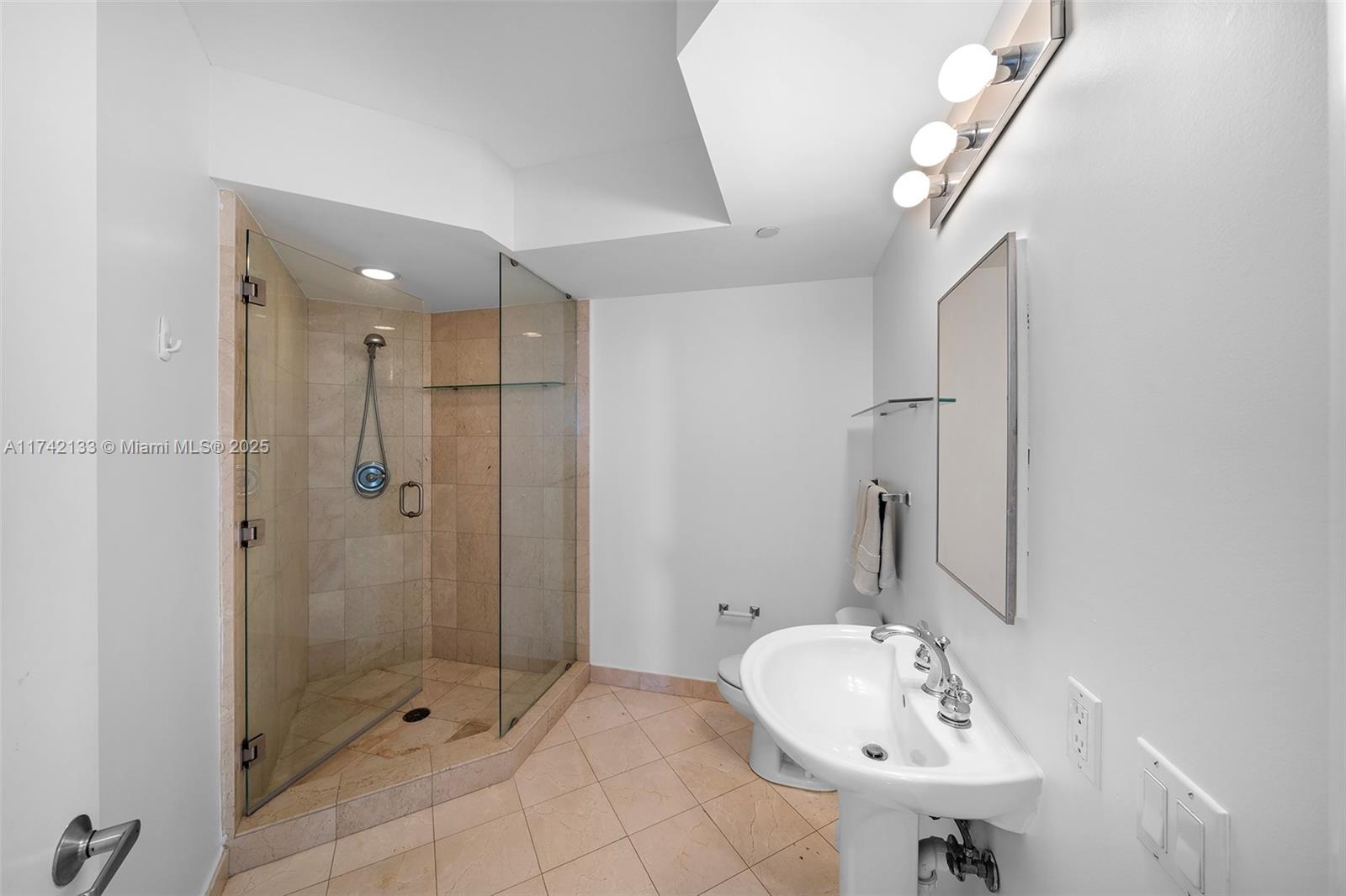 6365 Collins Ave # 3801