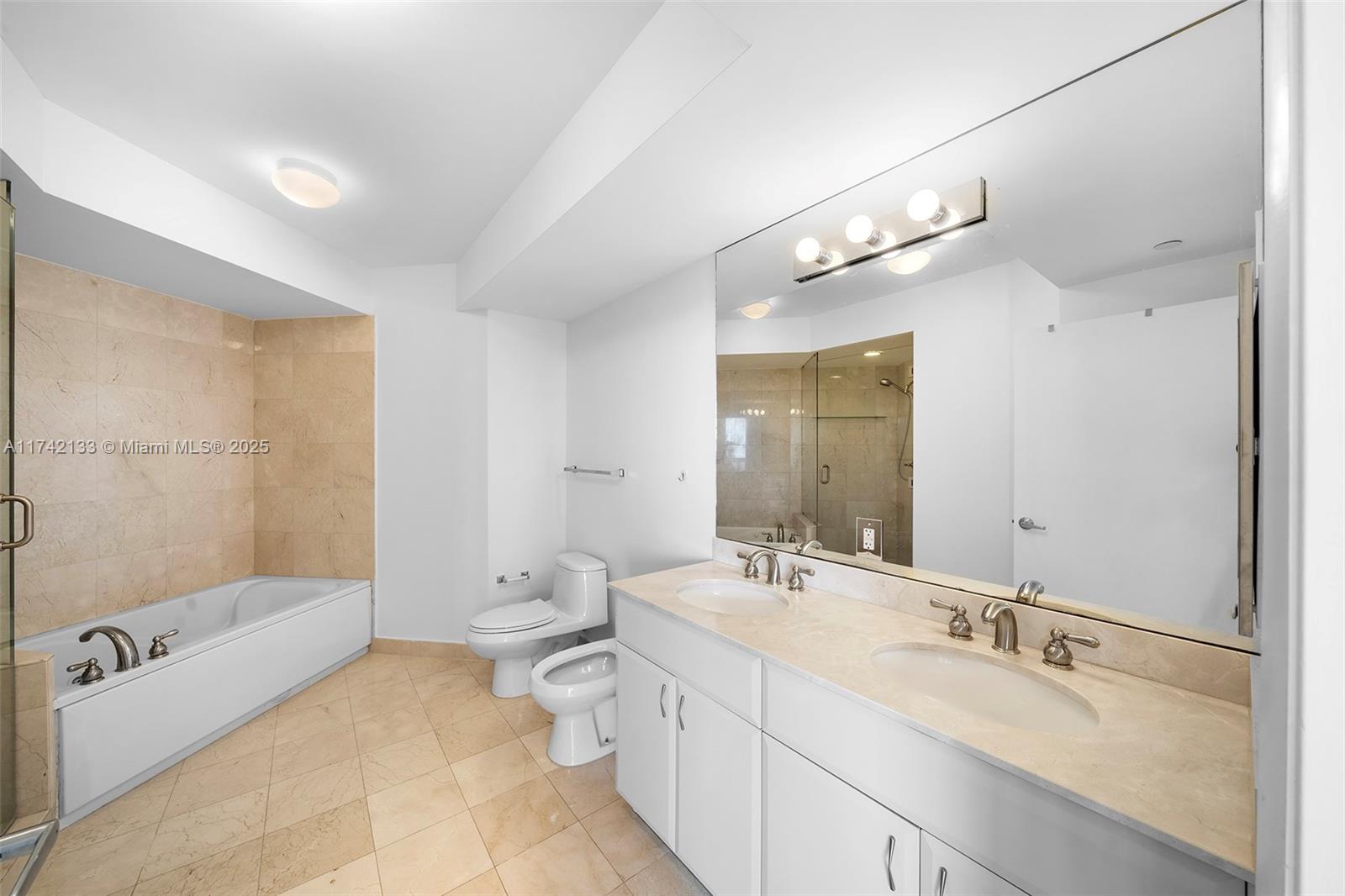 6365 Collins Ave # 3801