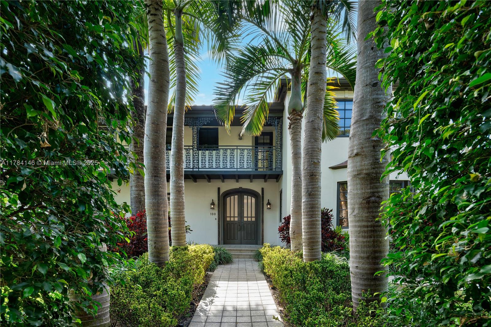 100 E Dilido Dr