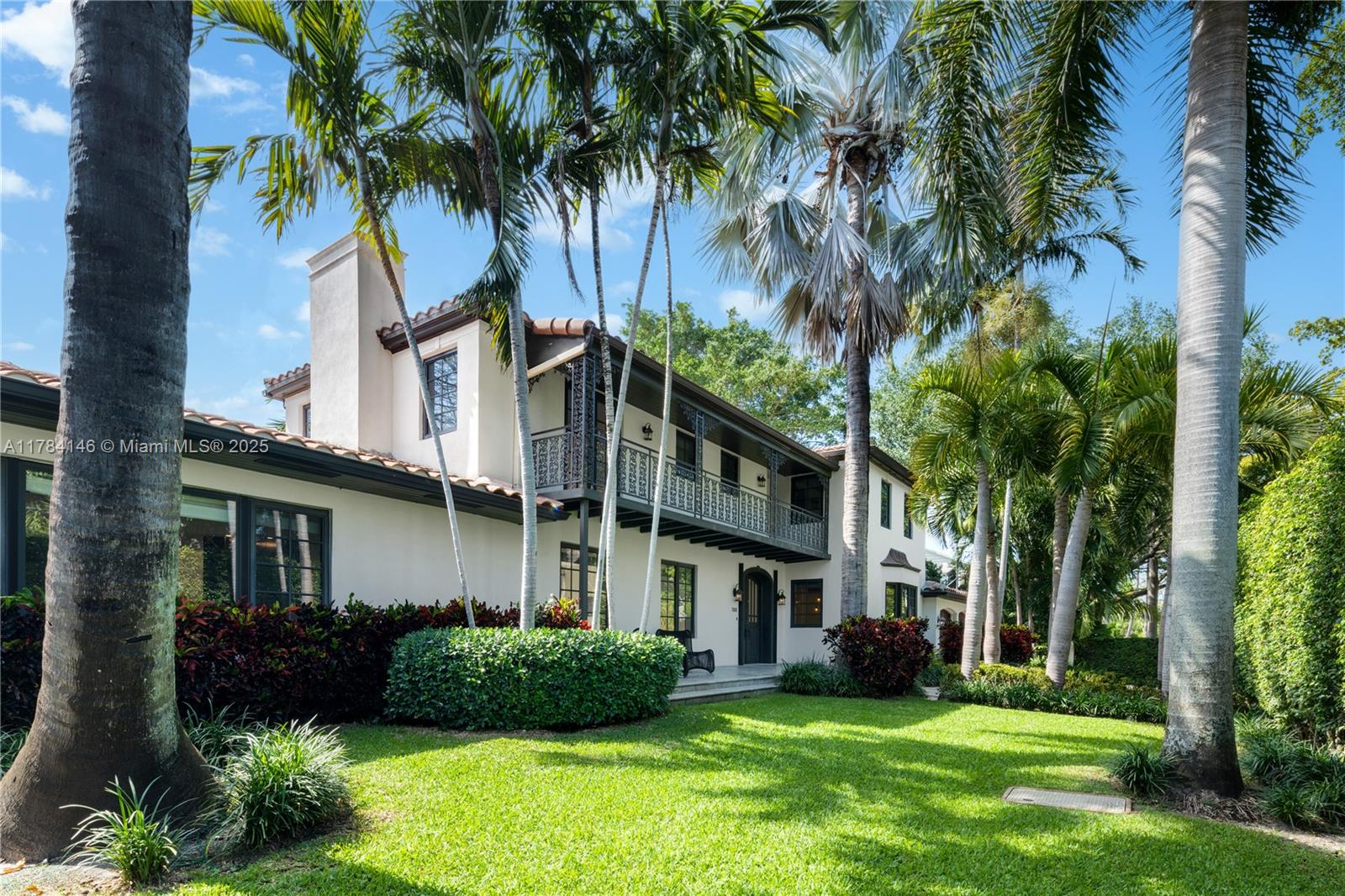 100 E Dilido Dr
