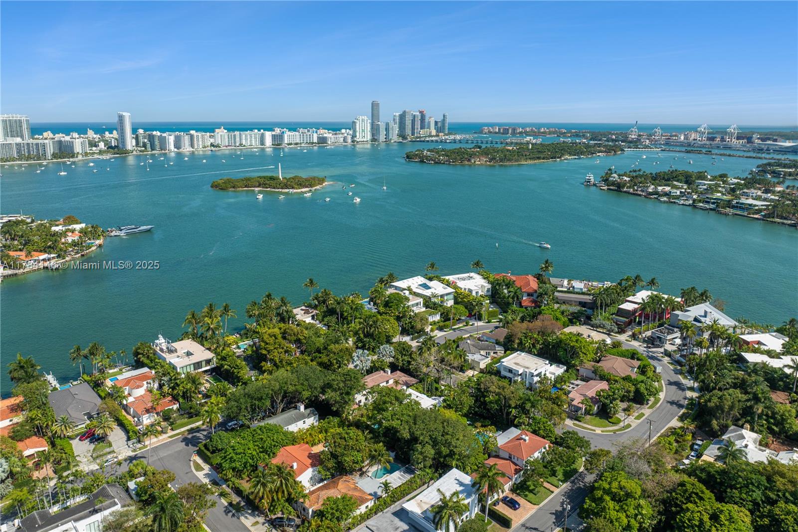 100 E Dilido Dr