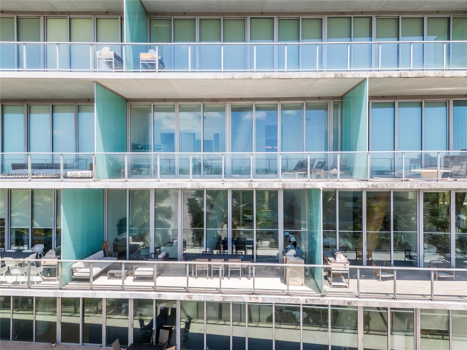 2675 S Bayshore Dr # 403S