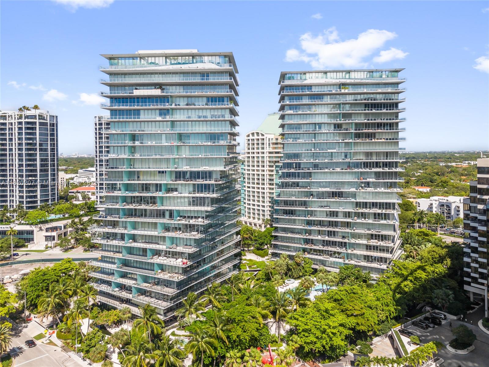 2675 S Bayshore Dr # 403S