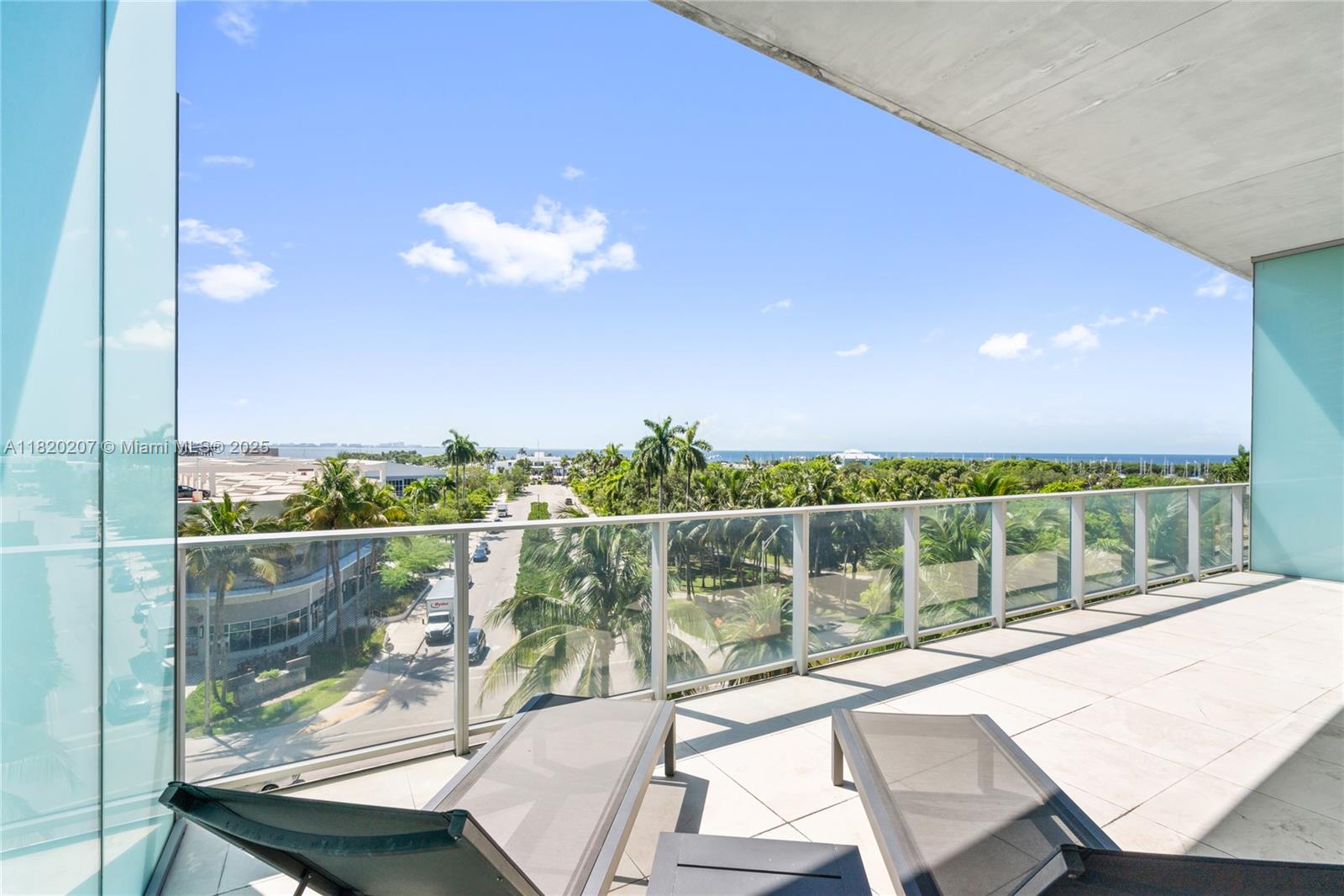 2675 S Bayshore Dr # 403S