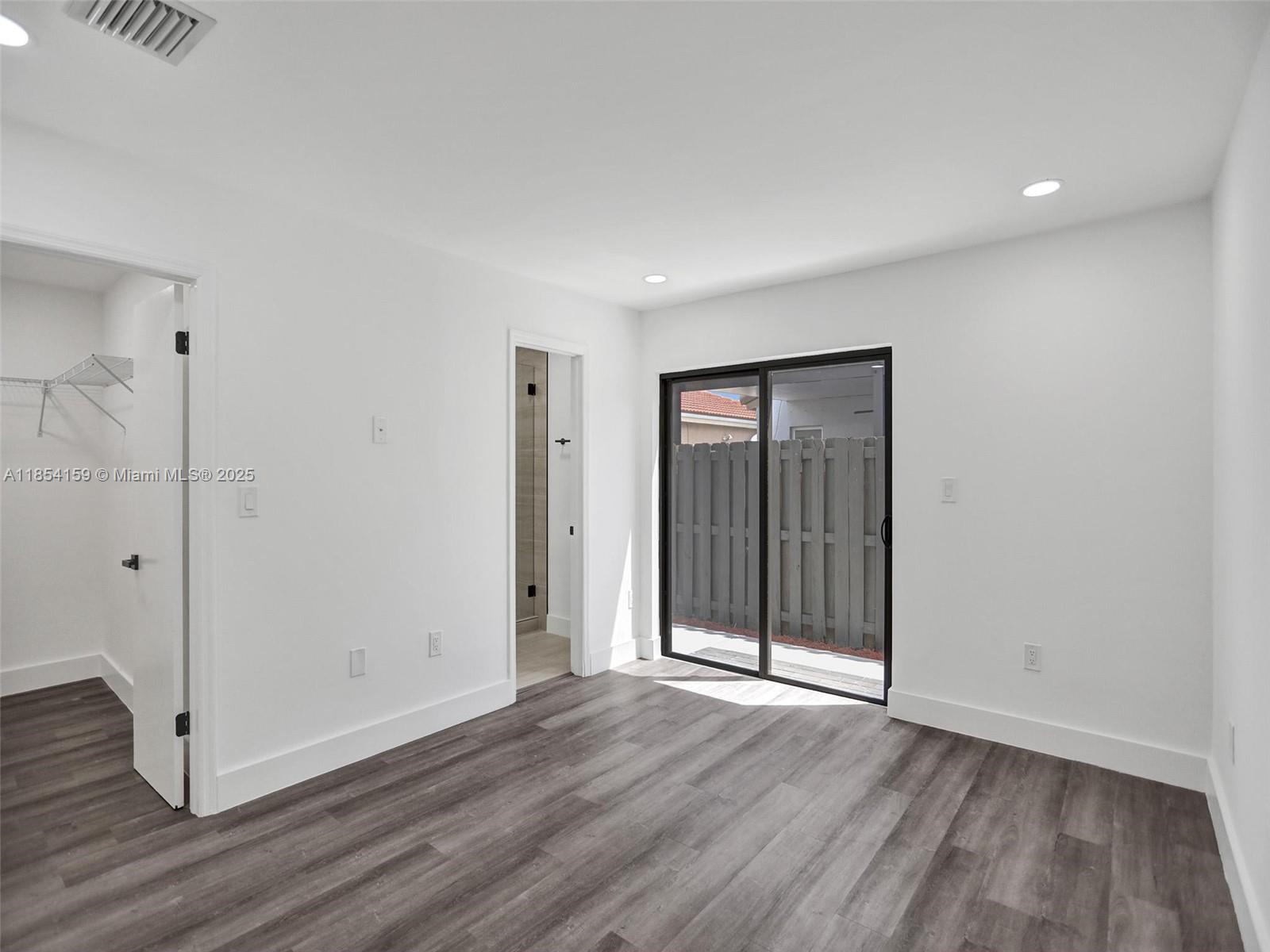 8906 SW 5th Lane