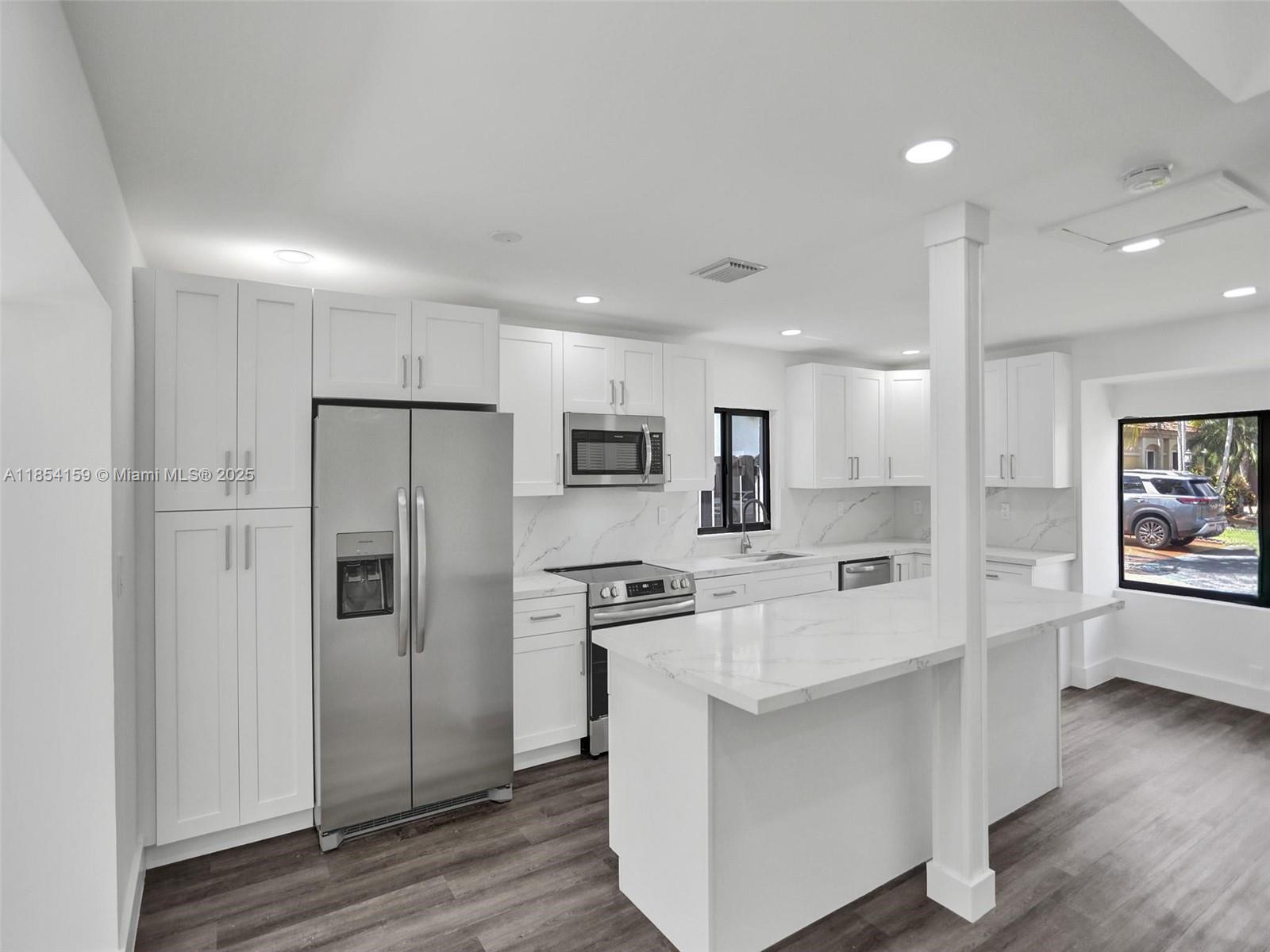 8906 SW 5th Lane