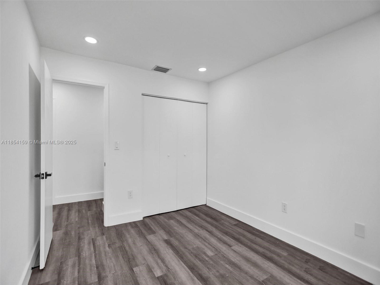 8906 SW 5th Lane