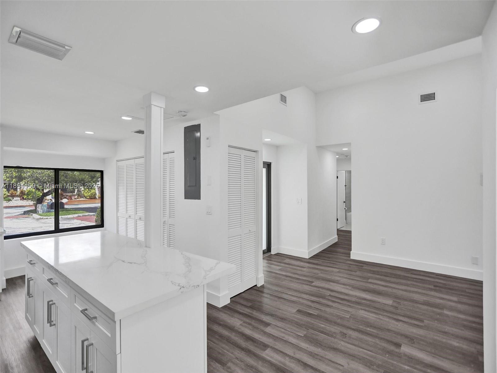 8906 SW 5th Lane