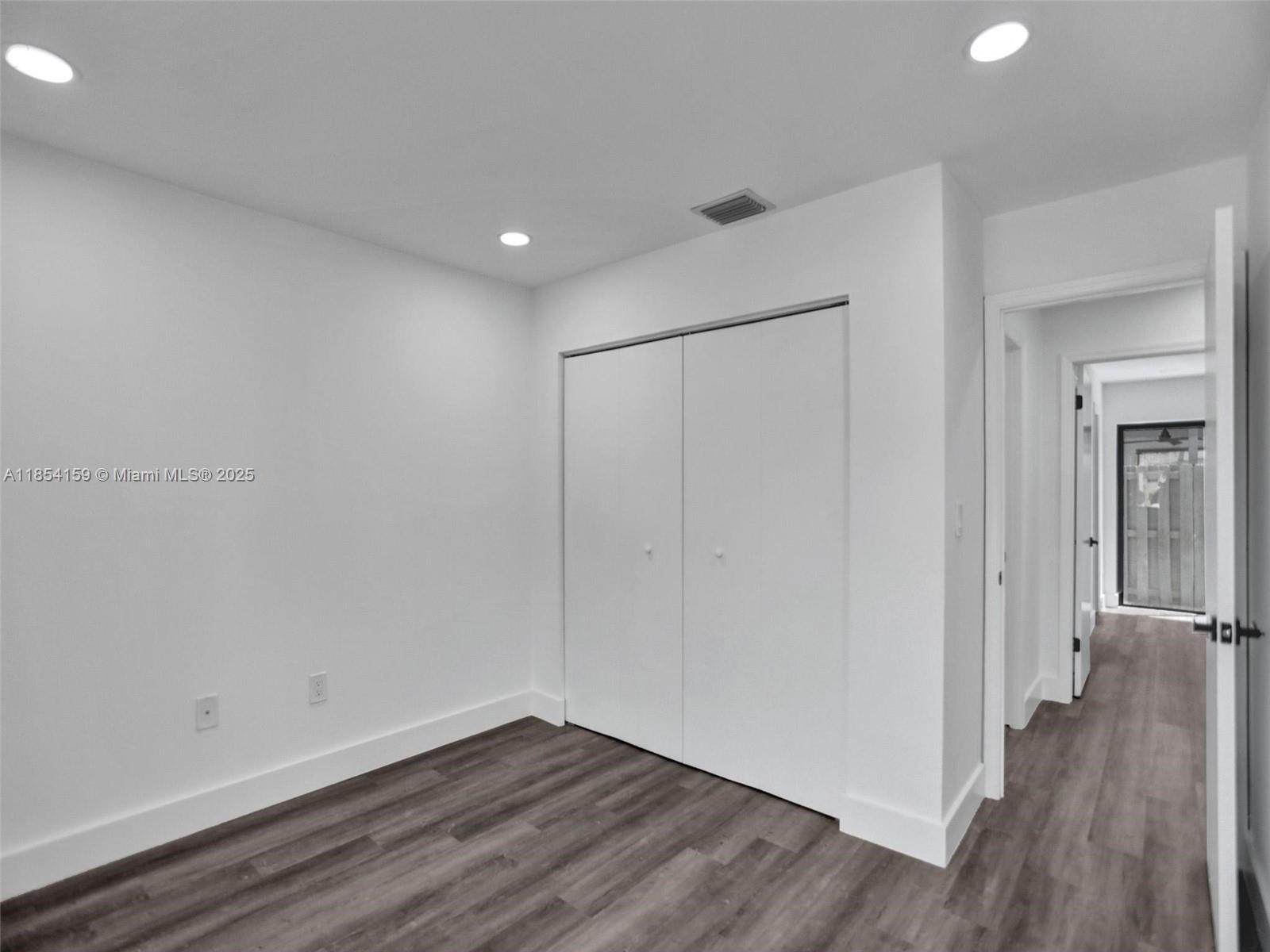 8906 SW 5th Lane