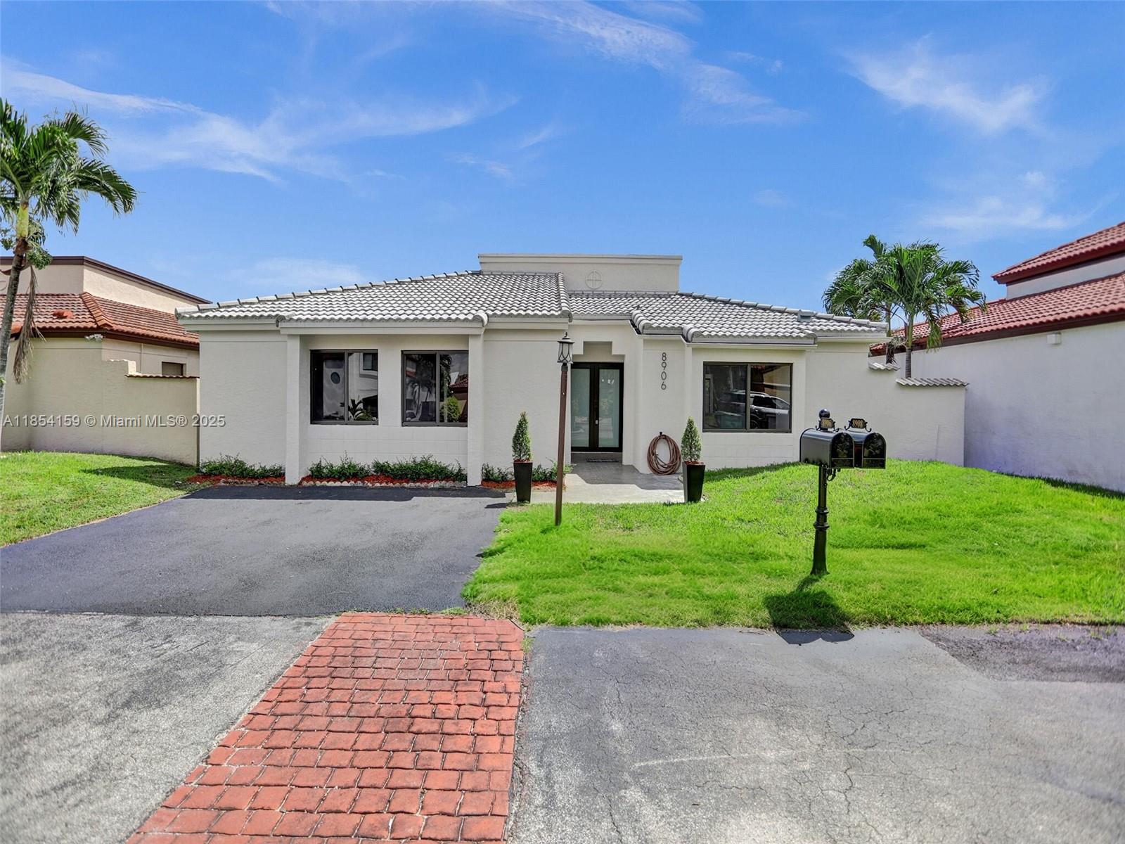 8906 SW 5th Lane