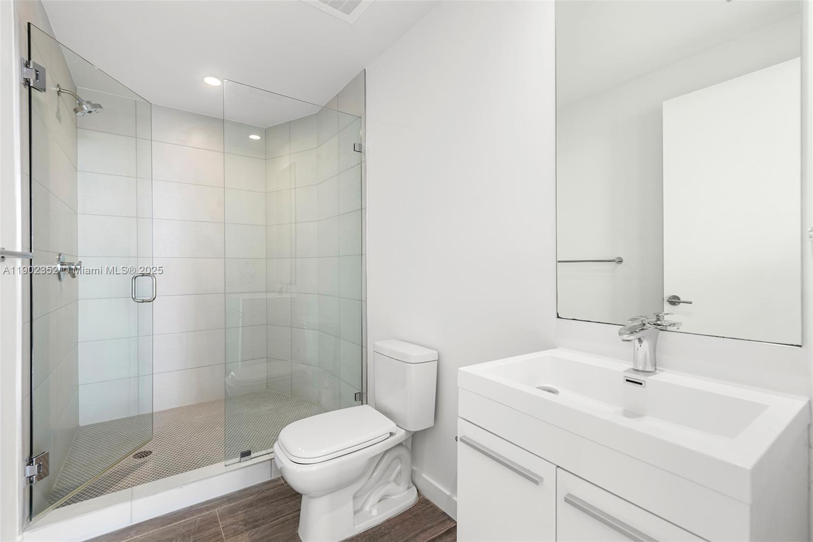 2900 NE 7th Ave # 2807