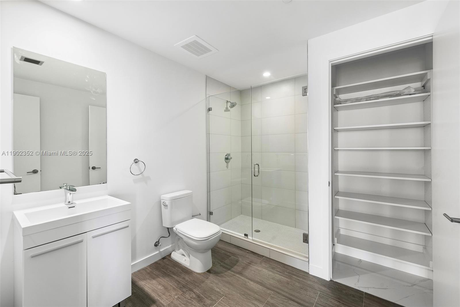 2900 NE 7th Ave # 2807