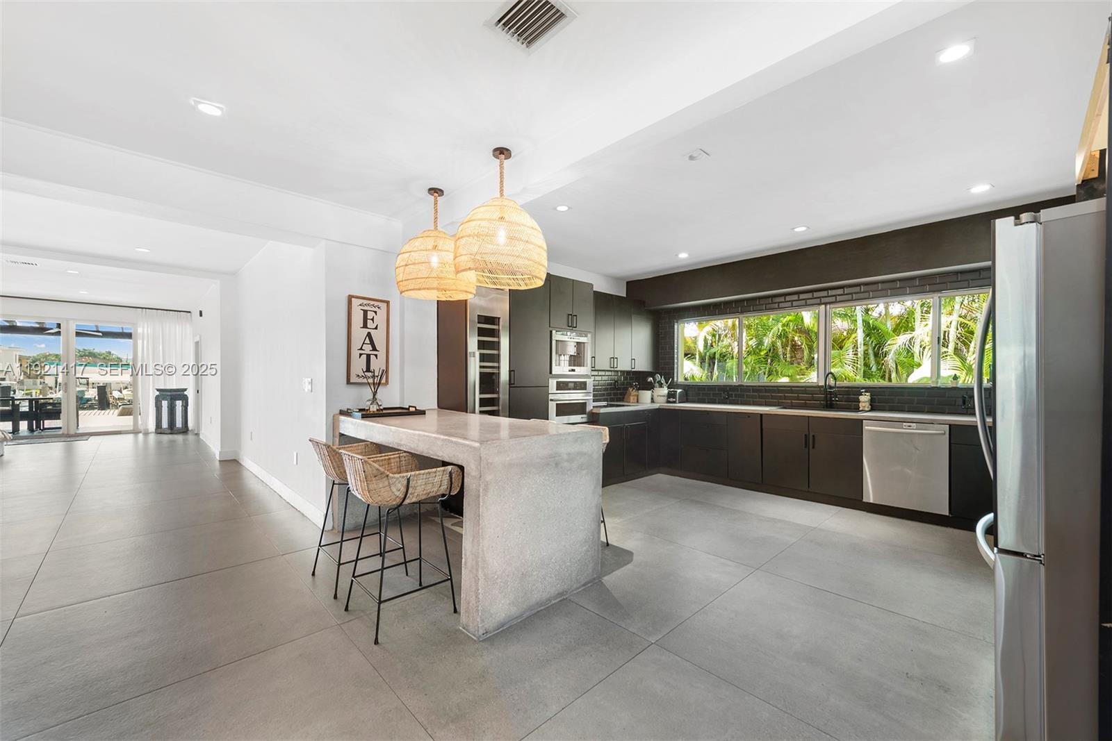 970 S Shore Dr