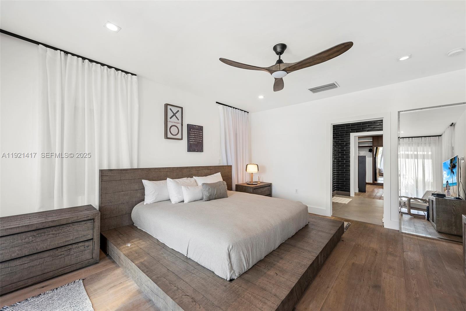 970 S Shore Dr