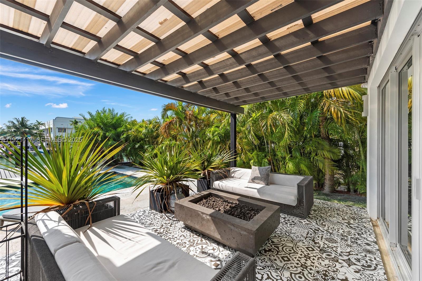 970 S Shore Dr