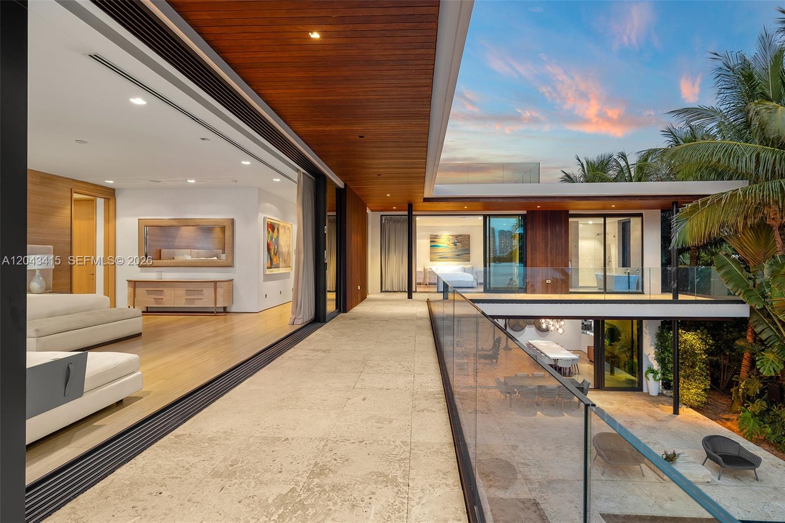 126 W San Marino Dr