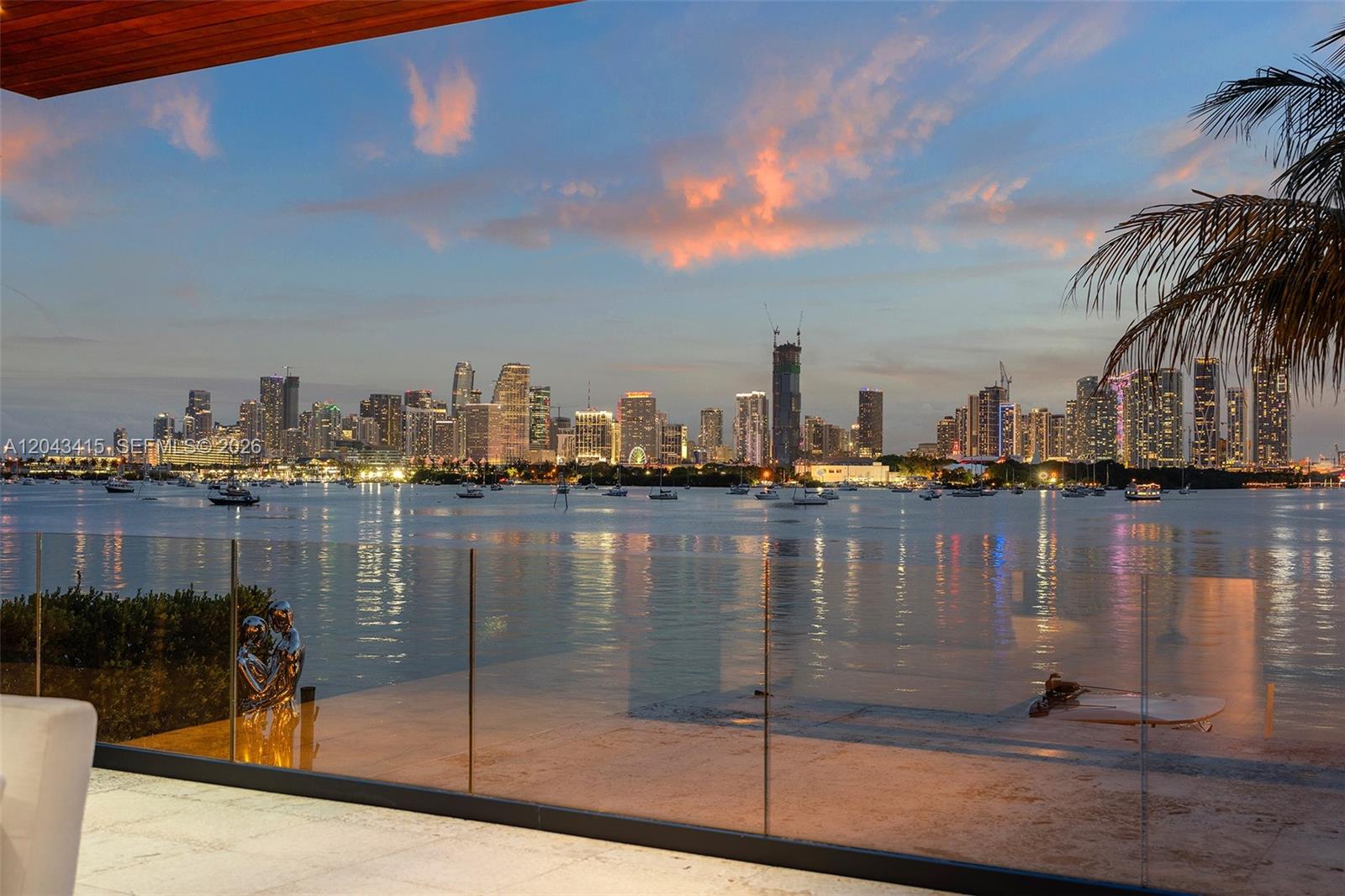 126 W San Marino Dr