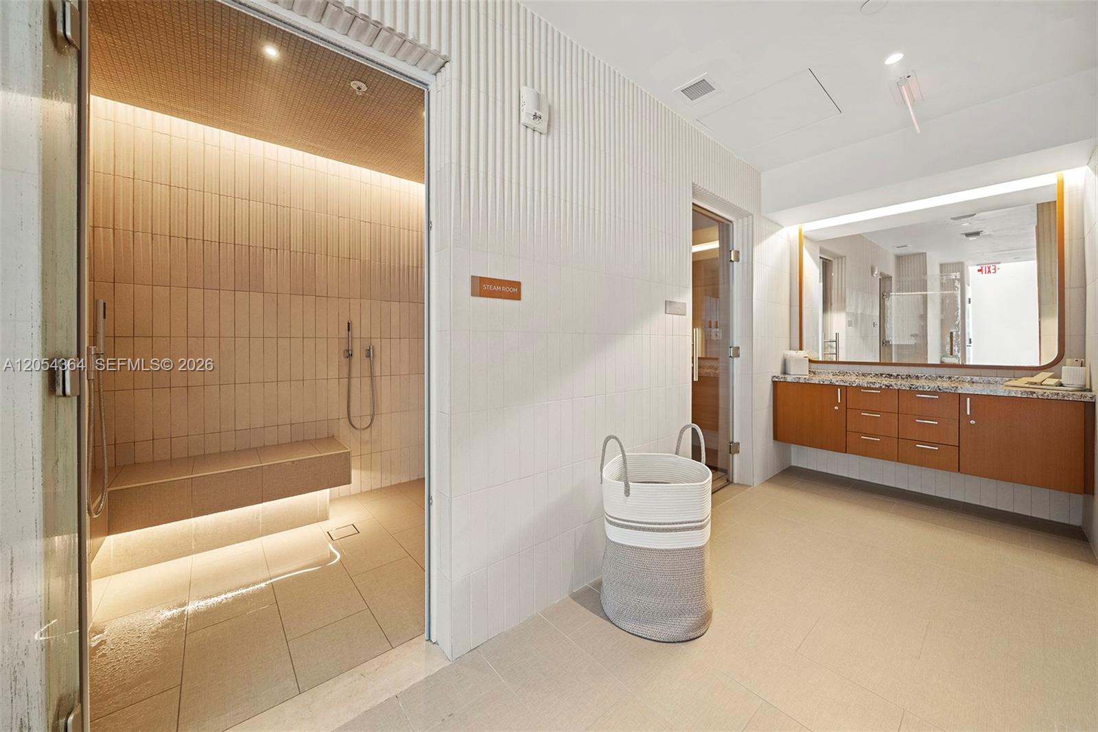 175 SE 25th Rd # 4001 Unit: PH-4001
