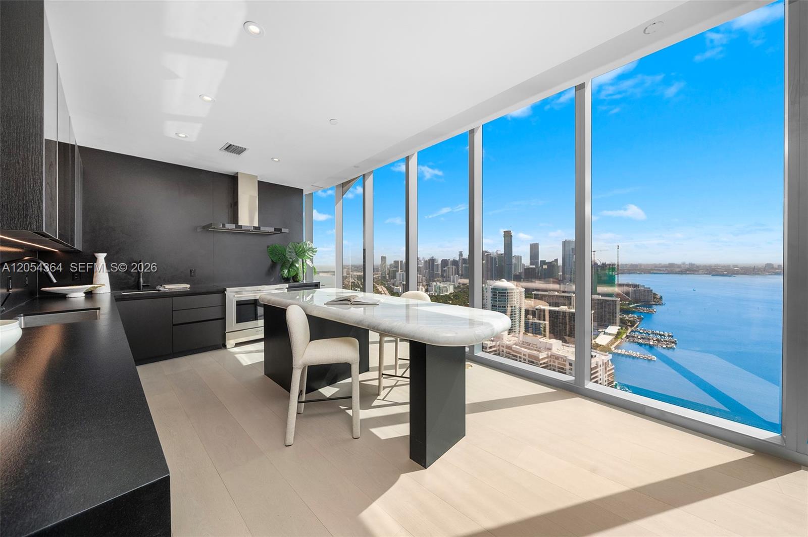 175 SE 25th Rd # 4001 Unit: PH-4001