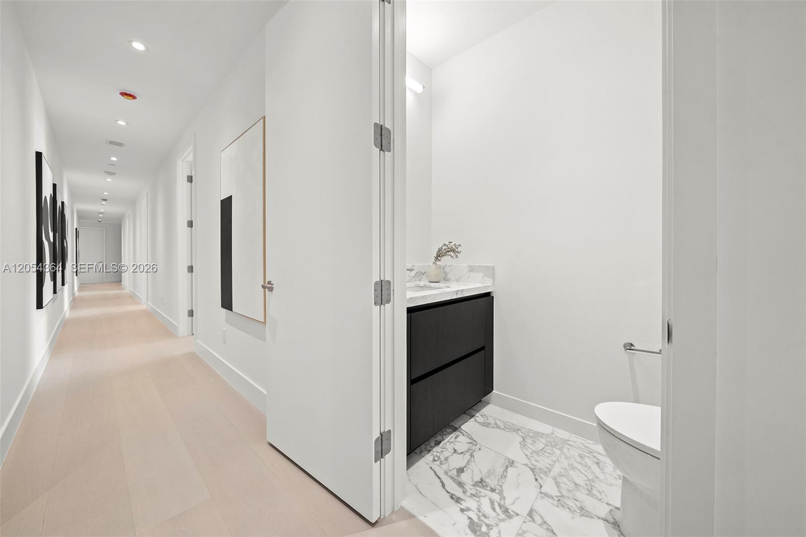175 SE 25th Rd # 4001 Unit: PH-4001