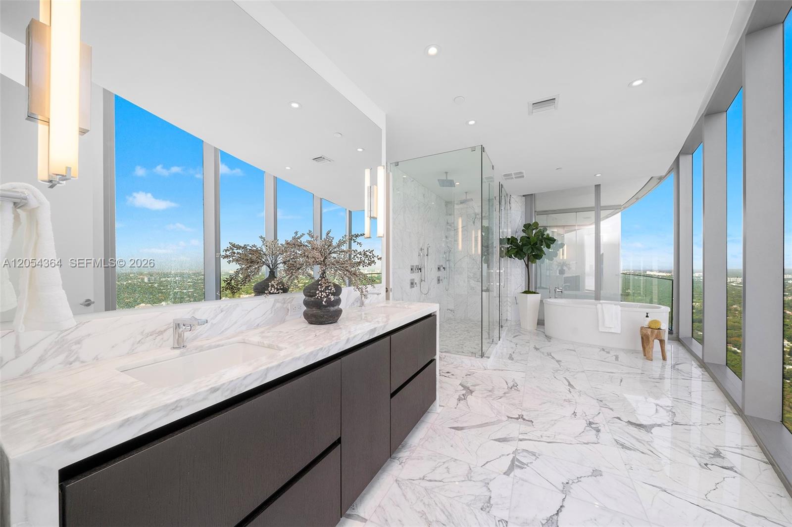 175 SE 25th Rd # 4001 Unit: PH-4001