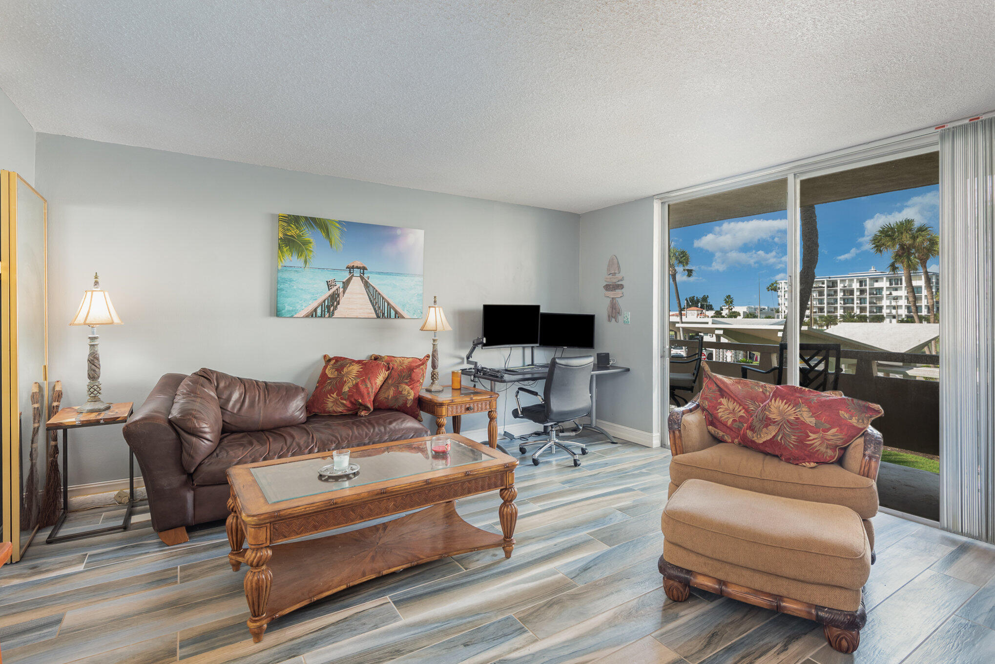 2020 N Atlantic Avenue, 202