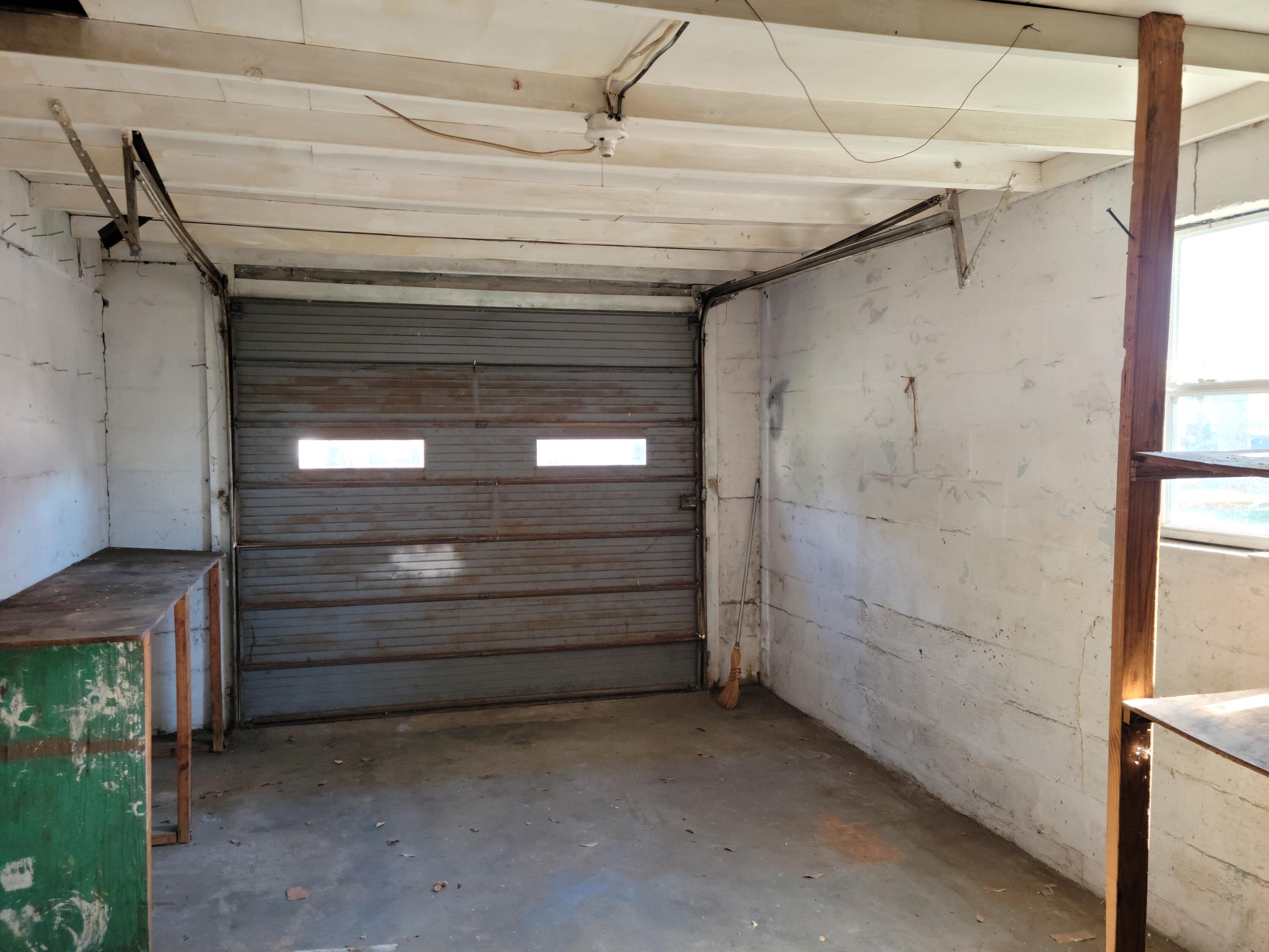 15 N Fiske Boulevard