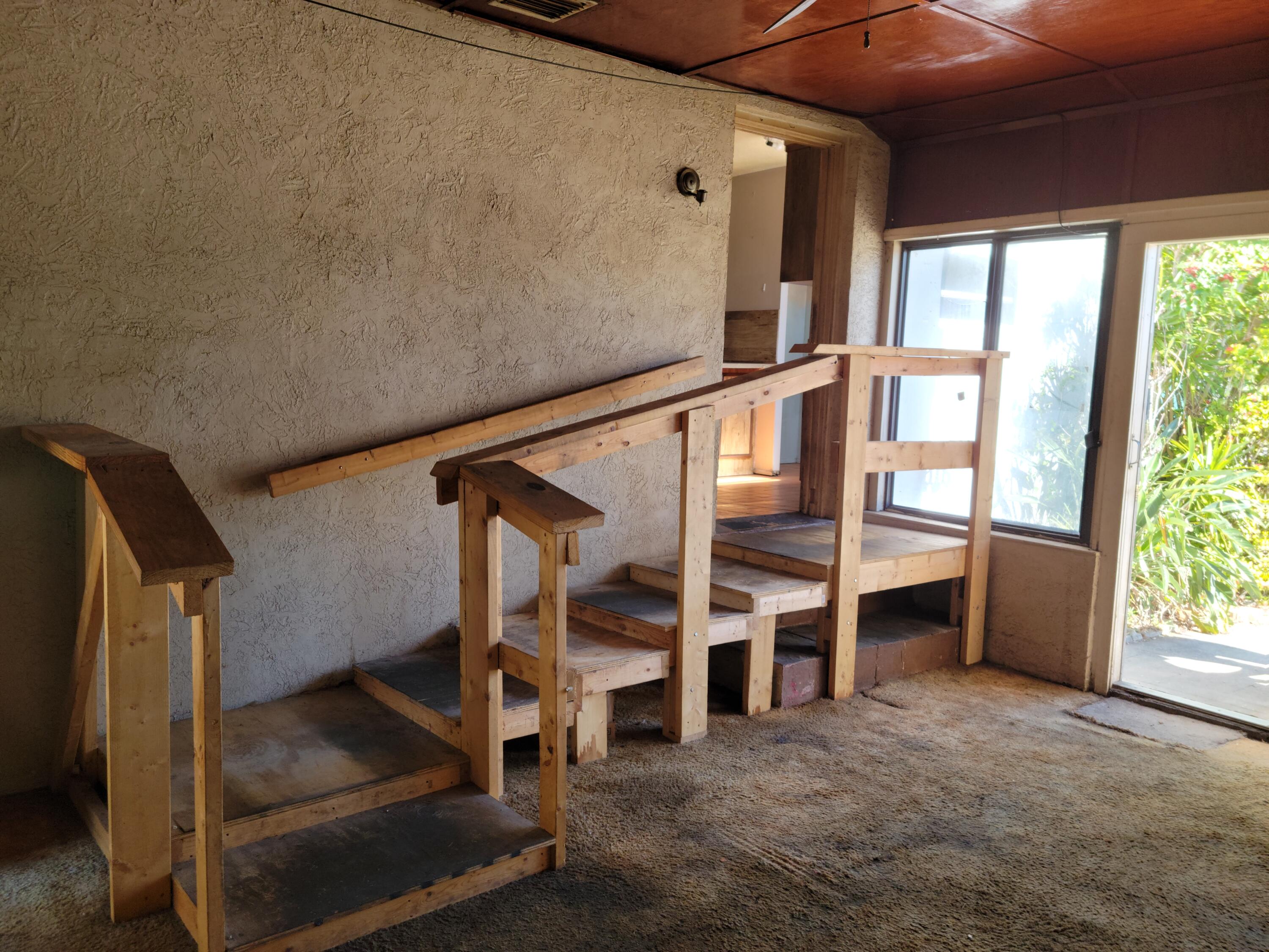 15 N Fiske Boulevard