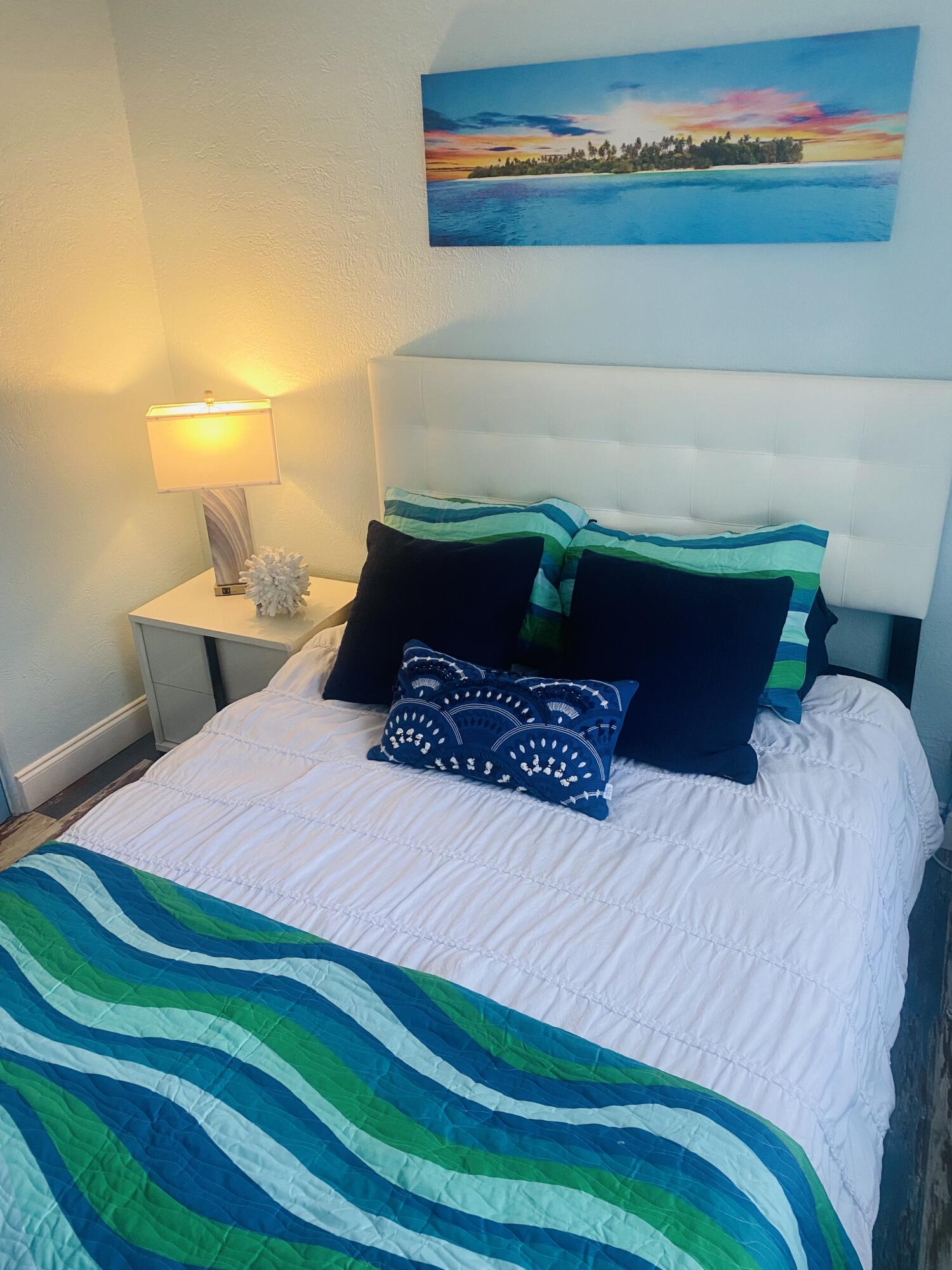 725 S Orlando Avenue, B